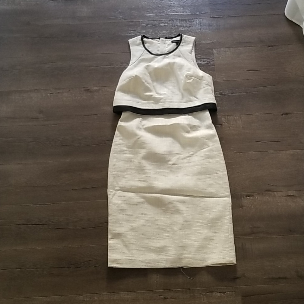 Banana republic dress with back zipper detail